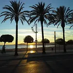 50 M De La Plage! Proche Du Centre Ville! Piscine! Vue Sur Et Montagnes! Wifi! 2 Velos A Disposition! Apartament Cambrils