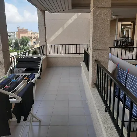 50 M De La Plage! Proche Du Centre Ville! Piscine! Vue Sur Et Montagnes! Wifi! 2 Vélos à Disposition! Apartamento *