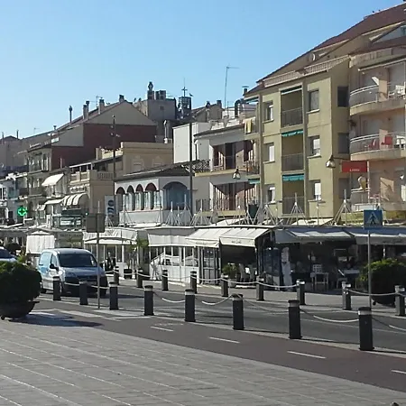 50 M De La Plage! Proche Du Centre Ville! Piscine! Vue Sur Et Montagnes! Wifi! 2 Velos A Disposition! * 坎布里尔斯