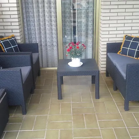 Vue: Beachfront Retreat With Pool And Access Apartment