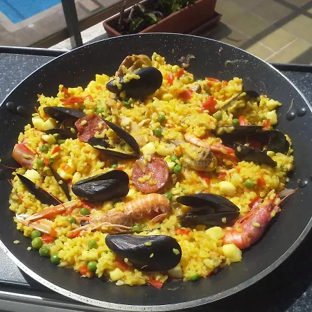 Apartamento 50 M De La Plage! Proche Du Centre Ville! Piscine! Vue Sur Et Montagnes! Wifi! 2 Vélos à Disposition! Cambrils