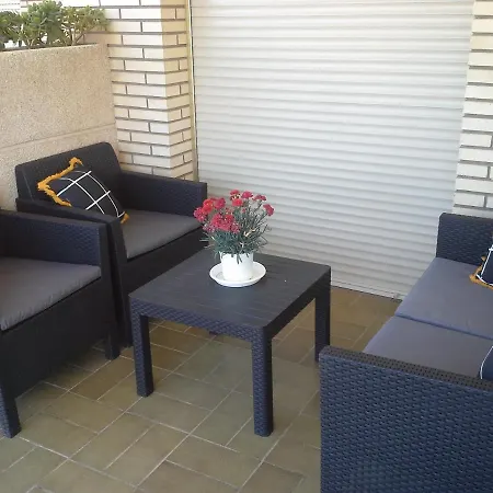 Apartamento 50 M De La Plage! Proche Du Centre Ville! Piscine! Vue Sur Et Montagnes! Wifi! 2 Vélos à Disposition! *
